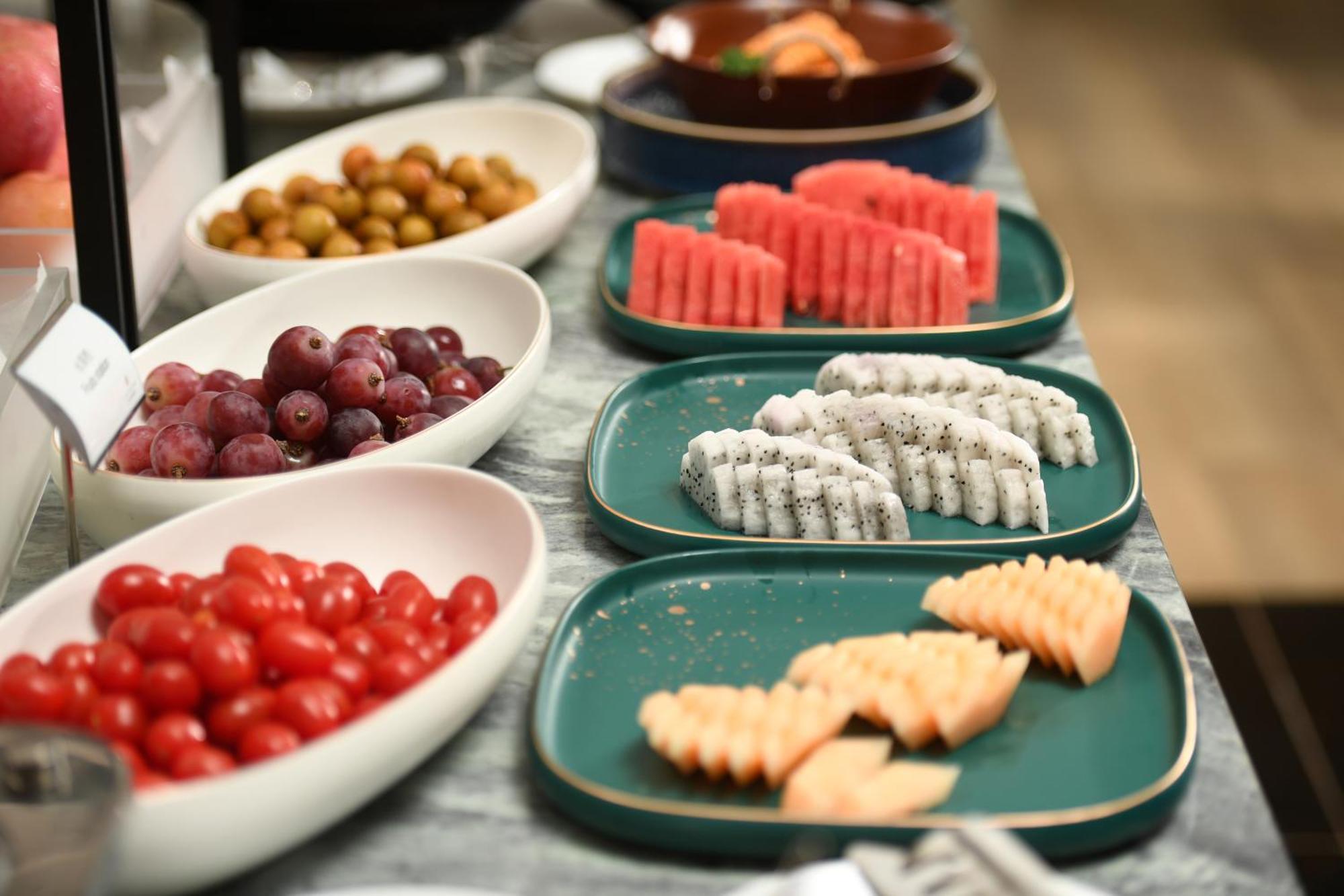Mehood Lestie International Hotel Nancun Wanbo Metro Station Branch - Free Shuttle Bus To Canton Fair Complex During Canton Fair Period & Free Breakfast & Free Afternoon Tea & Free Midnight Snack & Free Vpn Internet Access 外观 照片